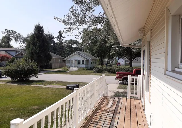 Homes for sale in Griffith, IN | 135 N Lindberg St, Griffith, IN 46319 | MLS# 839964