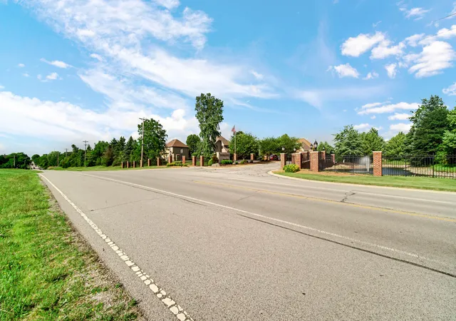 Homes for sale in Crown Point, IN | 10621 Erie Dr, Crown Point, IN 46307 | MLS# 837832