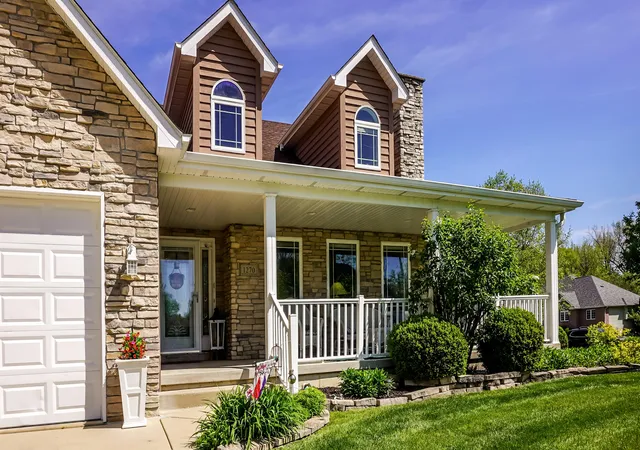 1st image of 1270 E Greenview Pl, Crown Point, IN 46307 | MLS# 838006