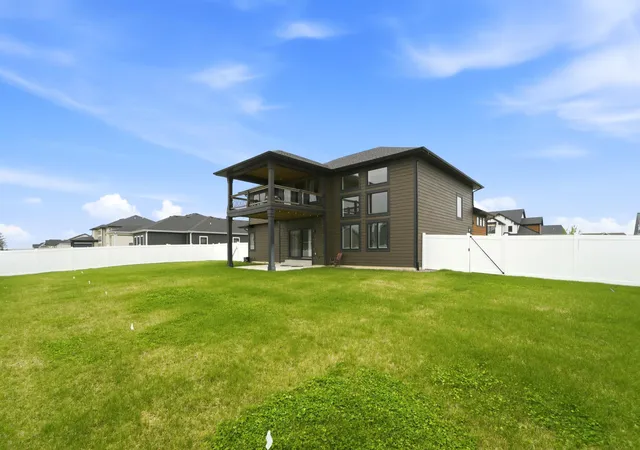 Photo 3 of Single family home for sale at 9343 Iris Dr, St. John, IN 46373 | MLS# 838084 | Listing updated on 2026-10-11