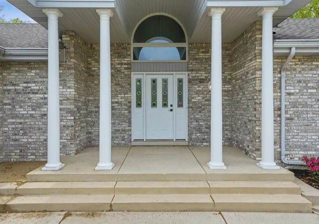 4th image of 502 W 100 N, Valparaiso, IN 46385 | MLS# 839196
