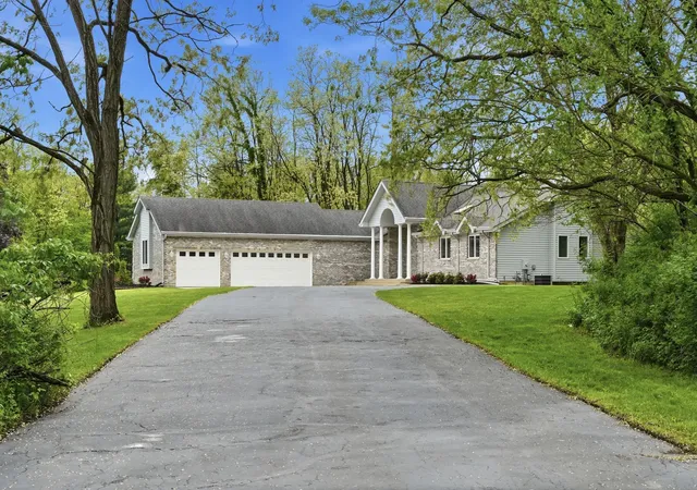 5th image of 502 W 100 N, Valparaiso, IN 46385 | MLS# 839196
