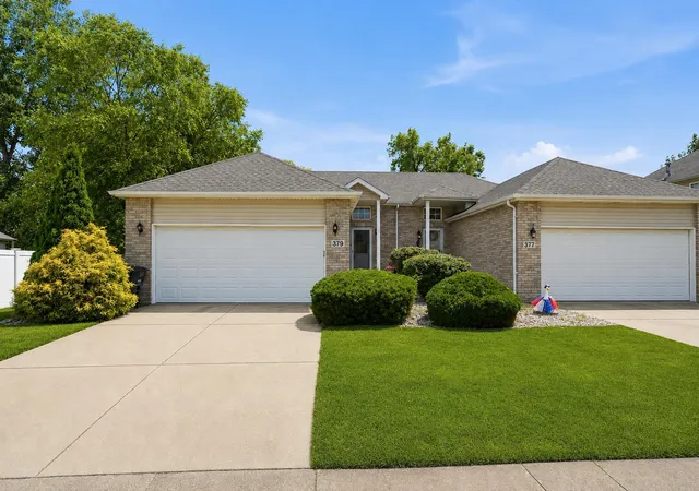 2nd image of 379 Fox Trail Ct, Hobart, IN 46342 | MLS# 841481