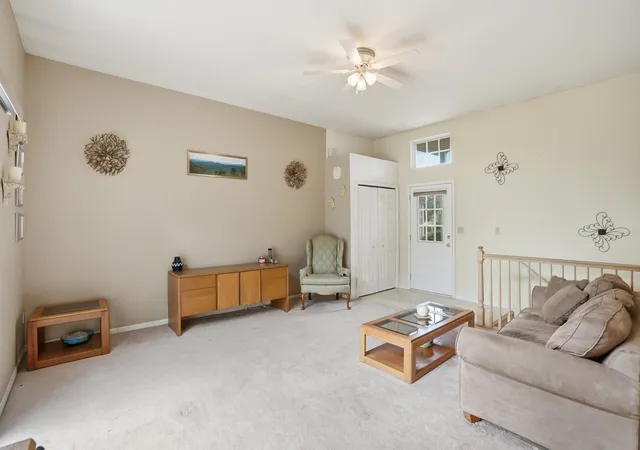 4th image of 379 Fox Trail Ct, Hobart, IN 46342 | MLS# 841481
