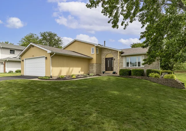 4th image of 1762 Broadacre Rd, Crown Point, IN 46307 | MLS# 838125