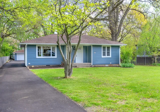 2nd image of 922 Hayes St, Crown Point, IN 46307 | MLS# 838289