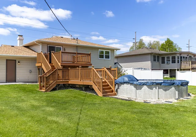 41st image of 431 S Liverpool Rd, Hobart, IN 46342 | MLS# 838148