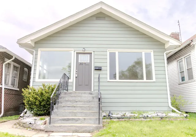 1st image of 829 Johnson St, Gary, IN 46402 | MLS# 838161
