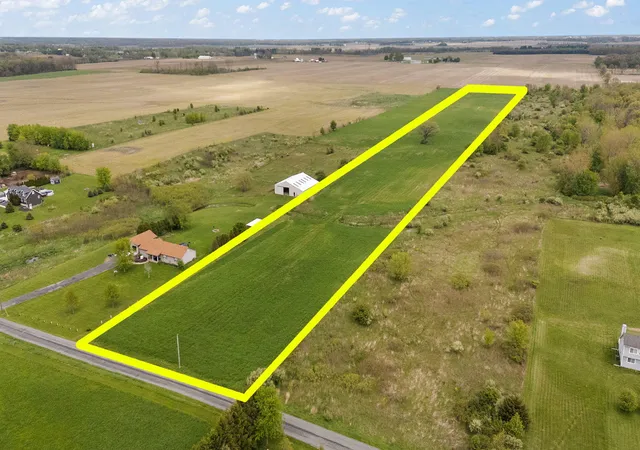 1st image of 311 S 300 W, Valparaiso, IN 46385 | MLS# 838211