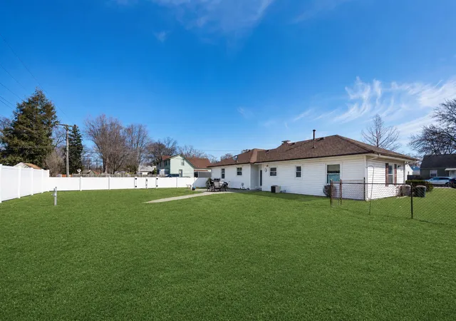 Homes for sale in Michigan City, IN | 3003 Wrobel Ave, Michigan City, IN 46360 | MLS# 838713