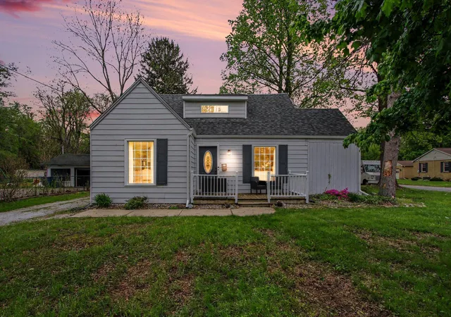 1st image of 769 S Calumet Rd, Chesterton, IN 46304 | MLS# 838403