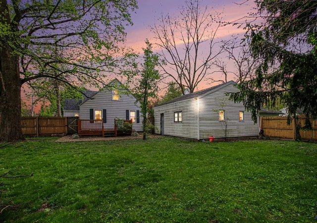 2nd image of 769 S Calumet Rd, Chesterton, IN 46304 | MLS# 838403