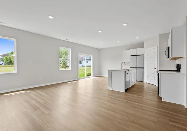 3rd image of 139 Cressmoor Blvd, Hobart, IN 46342 | MLS# 838278