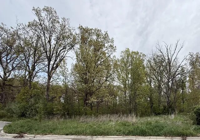 3rd image of 778 Ronny Ct, Crown Point, IN 46307 | MLS# 838342