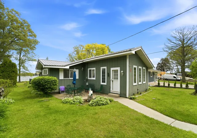 Homes for sale in Walkerton, IN | 11382 E Samual Dr, Walkerton, IN 46574 | MLS# 838329