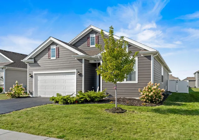 Homes for sale in Crown Point, IN | 7620 W 105th Pl, Crown Point, IN 46307 | MLS# 838406