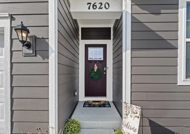 Photo 3 of Single family home for sale at 7620 W 105th Place, Crown Point, IN 46307 | MLS# 838406 | Listing updated on 2026-09-01