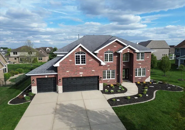 Homes for sale in Saint John, IN | 10407 Golden Arch Ave, Saint John, IN 46373 | MLS# 838522