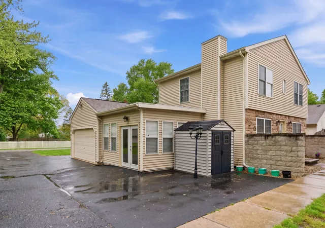 1st image of 829 Johnson St #A, Chesterton, IN 46304 | MLS# 838425