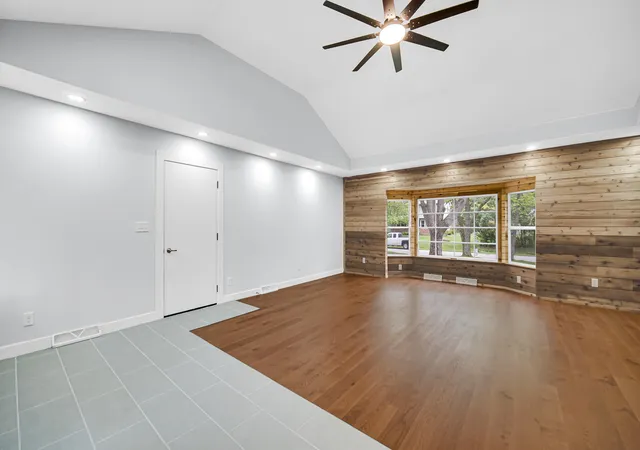 3rd image of 1248 Dogwood Dr, Chesterton, IN 46304 | MLS# 838462