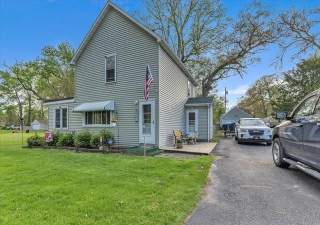 1st image of 4640 Roosevelt St, Gary, IN 46408 | MLS# 838460