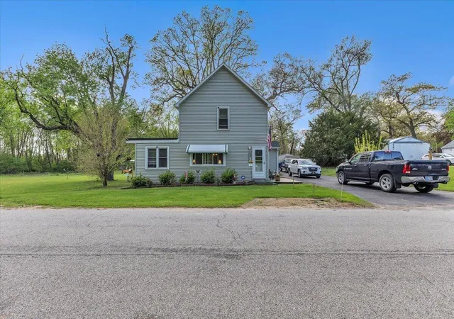 2nd image of 4640 Roosevelt St, Gary, IN 46408 | MLS# 838460
