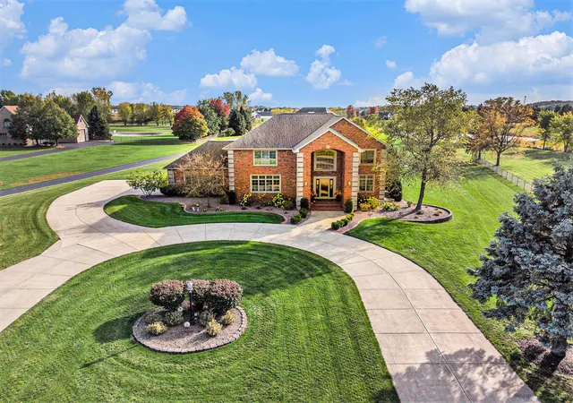 Homes for sale in Crown Point, IN | 5431 E 107Th Pl, Crown Point, IN 46307 | MLS# 838792