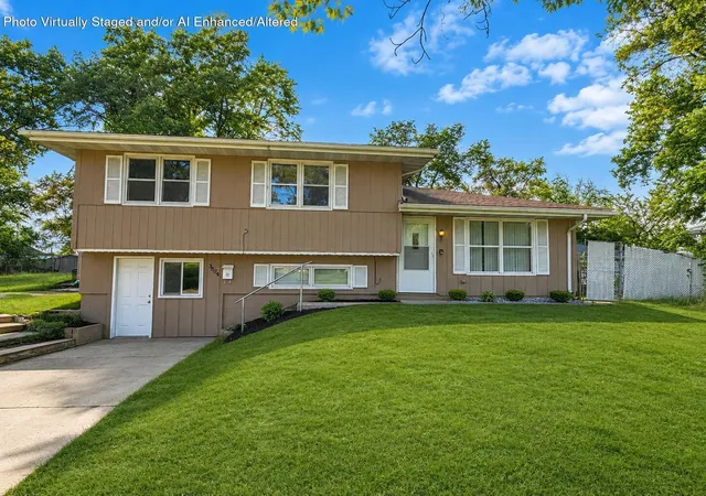 1st image of 3884 Maitland St, Hobart, IN 46342 | MLS# 843378