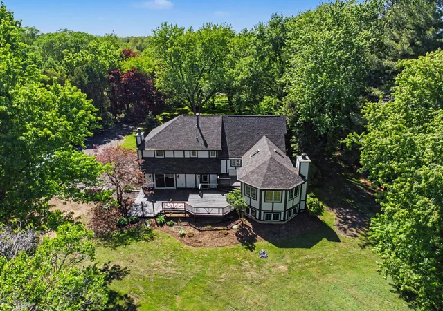 4th image of 887 N 400 E, Valparaiso, IN 46383 | MLS# 839163