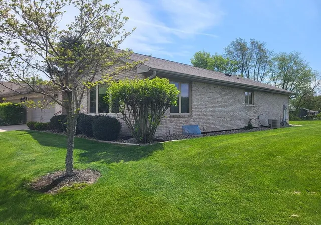 Photo 2 of Condo for sale at 204 Sagamore Pkwy, La Porte, IN 46350 | MLS# 838639 | Listing updated on 2026-09-03