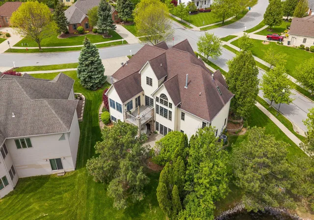 4th image of 821 Mary Ellen Dr, Crown Point, IN 46307 | MLS# 838657