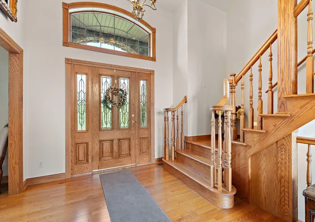 5th image of 821 Mary Ellen Dr, Crown Point, IN 46307 | MLS# 838657