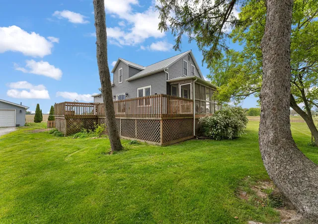 2nd image of 492 S 350 W, Valparaiso, IN 46385 | MLS# 838674