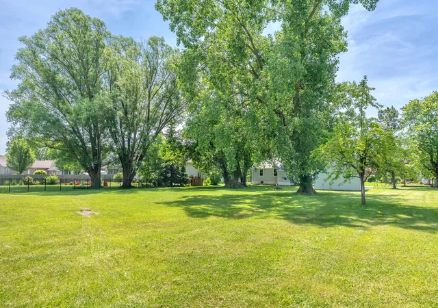 Homes for sale in Highland, IN | 2851 44th St, Highland, IN 46322 | MLS# 838700