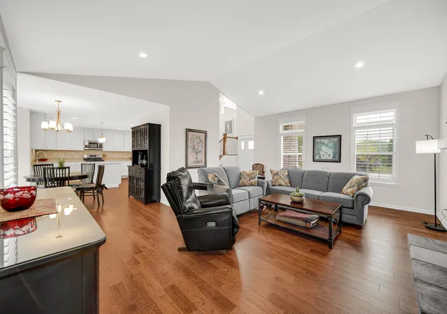 4th image of 772 Cirque Dr, Crown Point, IN 46307 | MLS# 839451