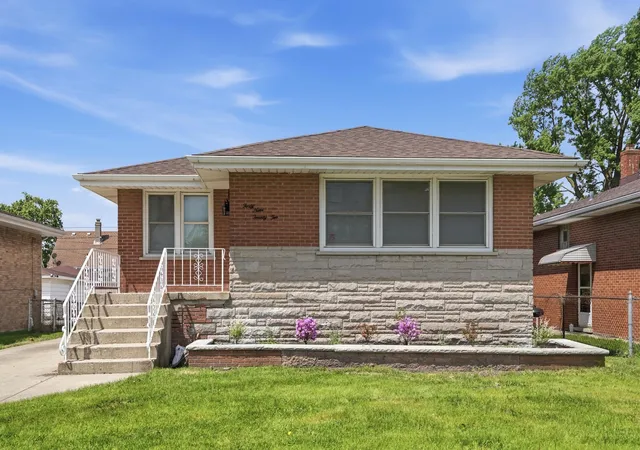 Homes for sale in East Chicago, IN | 4922 Ivy St, East Chicago, IN 46312 | MLS# 838819