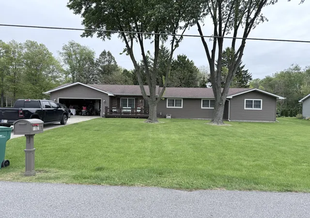 Homes for sale in De Motte, IN | 11551 N 900 W, De Motte, IN 46310 | MLS# 839214