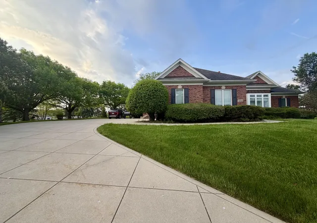 Homes for sale in Saint John, IN | 9261 Ruth Ct, Saint John, IN 46373 | MLS# 839072