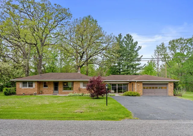 1st image of 234 Lincoln Hills Dr, Valparaiso, IN 46385 | MLS# 838891