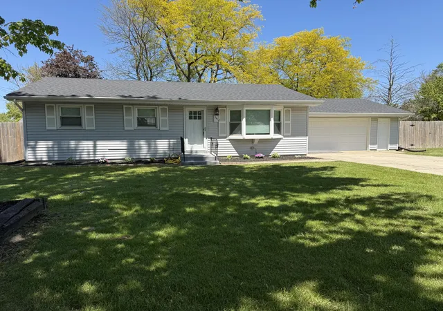 Homes for sale in Merrillville, IN | 3412 W 78th Pl, Merrillville, IN 46410 | MLS# 838917