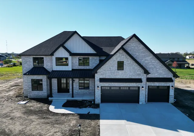 Photo 1 of Sale Pending at 13811 Laurel Ct, St. John, IN 46373 | MLS# 838934 | Listing updated on 2026-10-07