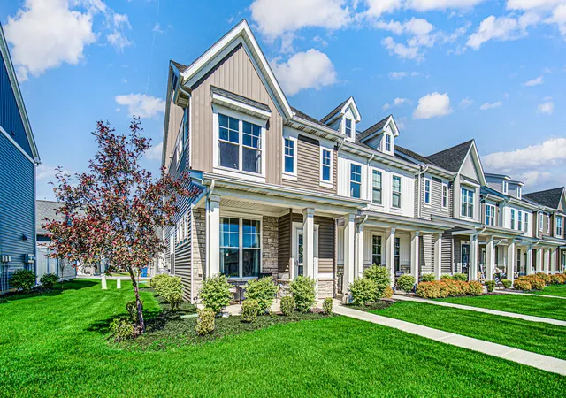 Homes for sale in Crown Point, IN | 11828 Kentucky St, Crown Point, IN 46307 | MLS# 839087