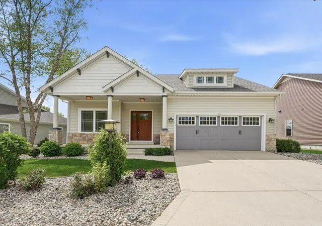 1st image of 61 N Prairie Pkwy, Valparaiso, IN 46385 | MLS# 839211