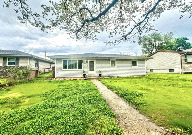 Homes for sale in Lake Station, IN | 2821 Vigo St, Lake Station, IN 46405 | MLS# 839022