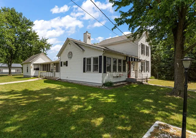 Homes for sale in Hanna, IN | 103 N Illinois St, Hanna, IN 46340 | MLS# 840200