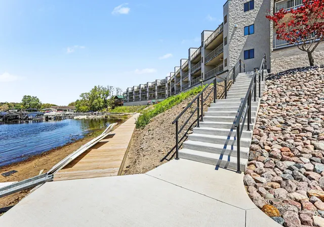 5th image of 317 Outlook Cove Dr, La Porte, IN 46350 | MLS# 839046