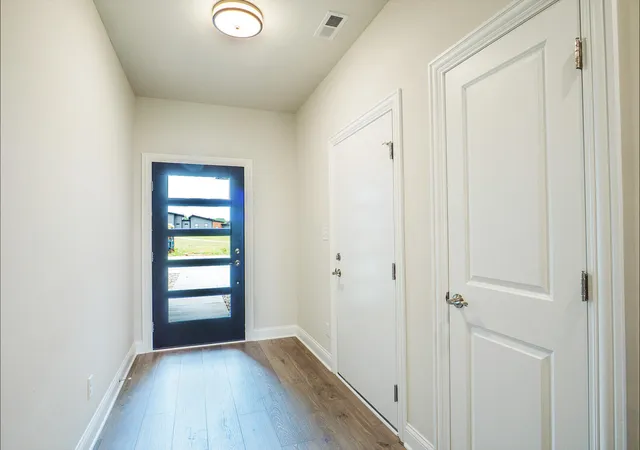 Photo 2 of Townhouse for sale at 214 Sawgrass Dr, Crown Point, IN 46307 | MLS# 839081 | Listing updated on 2026-08-27