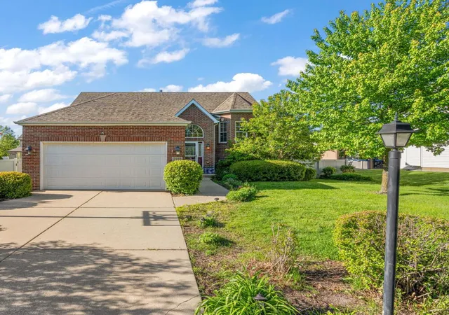 Homes for sale in Crown Point, IN | 7310 E 103rd Ave, Crown Point, IN 46307 | MLS# 839090