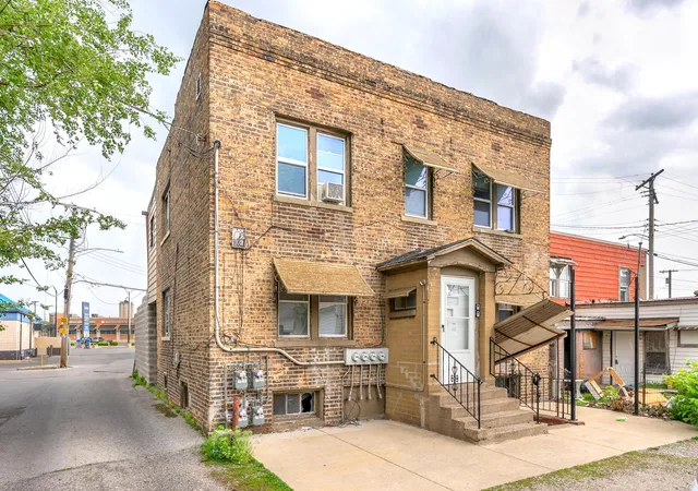 1st image of 15 Rimbach St, Hammond, IN 46320 | MLS# 839212