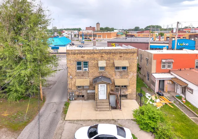 3rd image of 15 Rimbach St, Hammond, IN 46320 | MLS# 839212